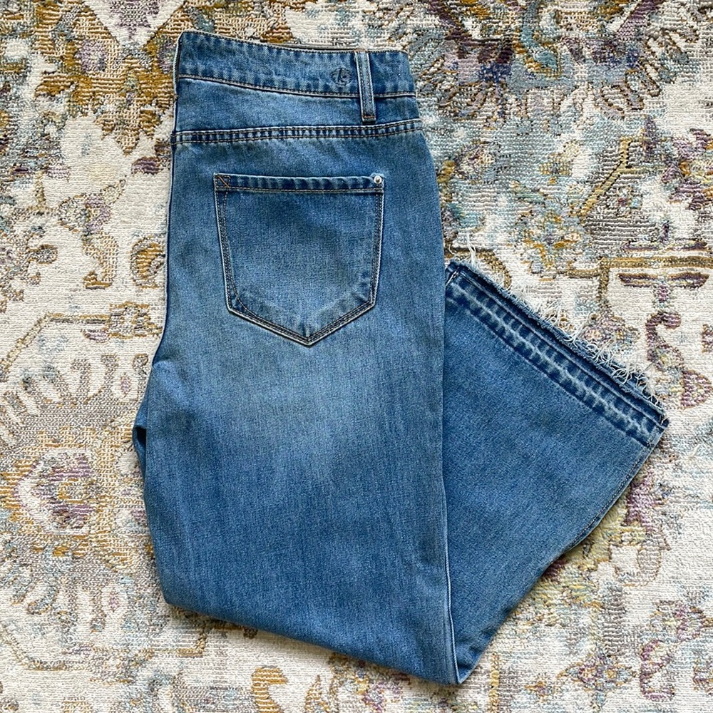 Brand-New High-Rise Kenzie Jeans with Frayed Hems & Holes